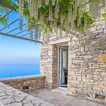 Paleopetres Blanche - Private Pool - Sea Views - Nissaki - North East Coast -