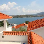 Aris Villas