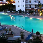 Coliseum Studios & Apartments