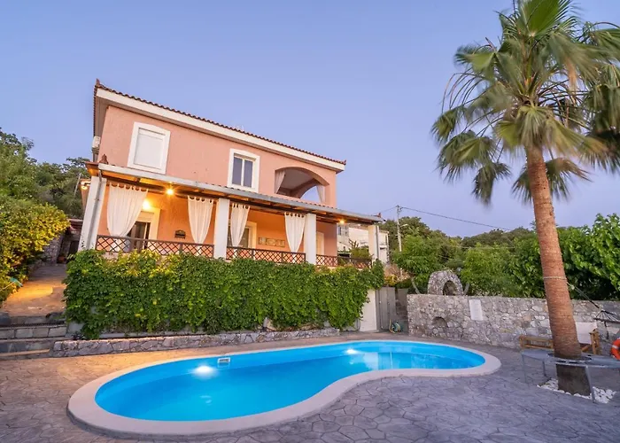 Dryades Villa