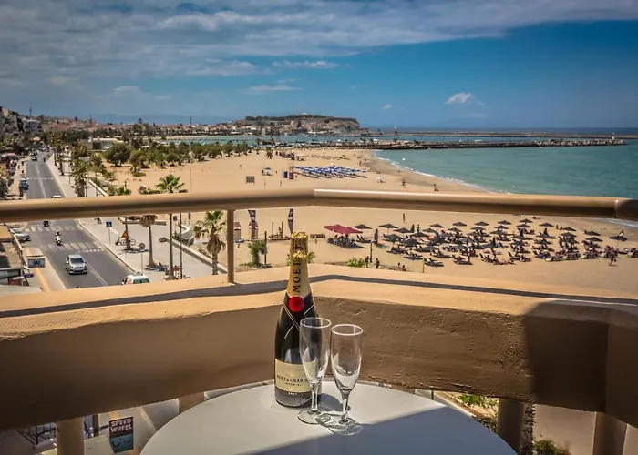 Theo Beach Hotel Apartments