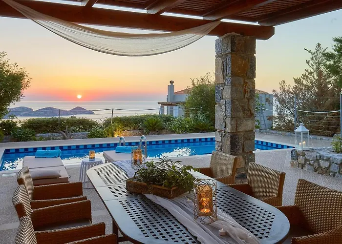 Okeanides Villas