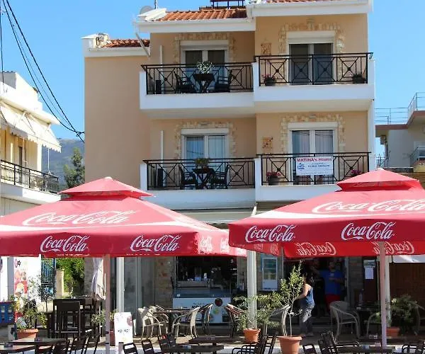 Matina\'S Apartments