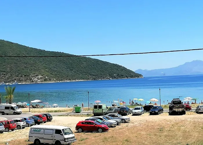 Myrsini\'S Sea View Apartment
