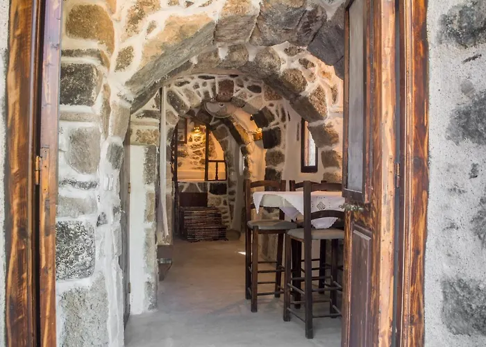 Palaiokastro Traditional House