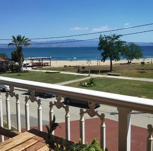 Jimmy\'S Rooms Nea Potidea