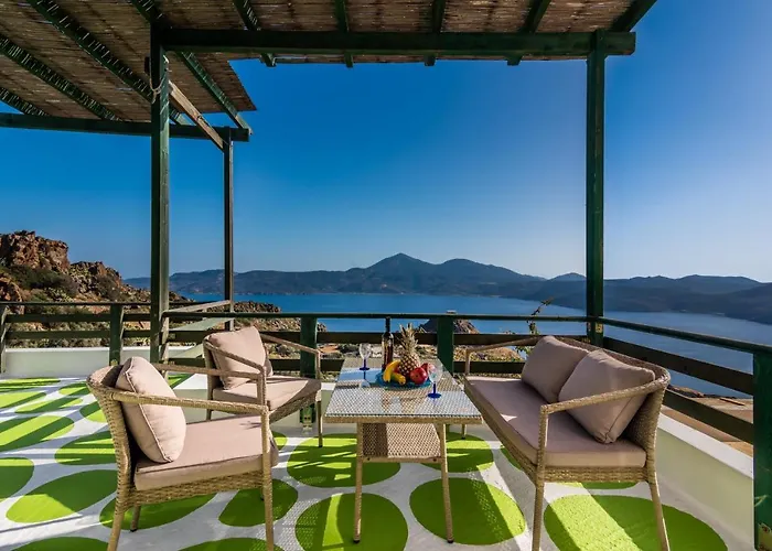Melisses Sea View House