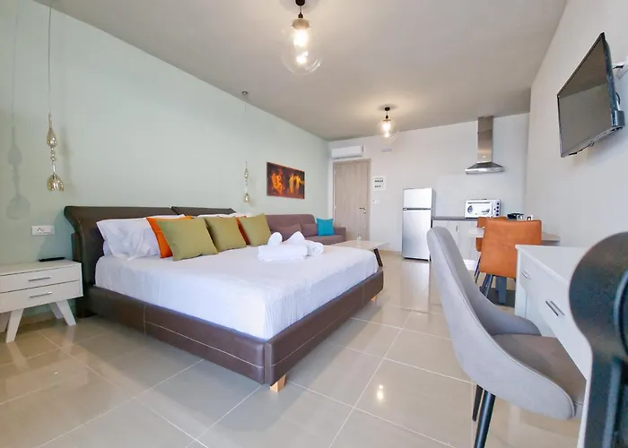 Epipleon Luxury Suites -105- Δωμάτιο 35Τμ Με Βεράντα 35Τμ Μπροστά Στη Θάλασσα