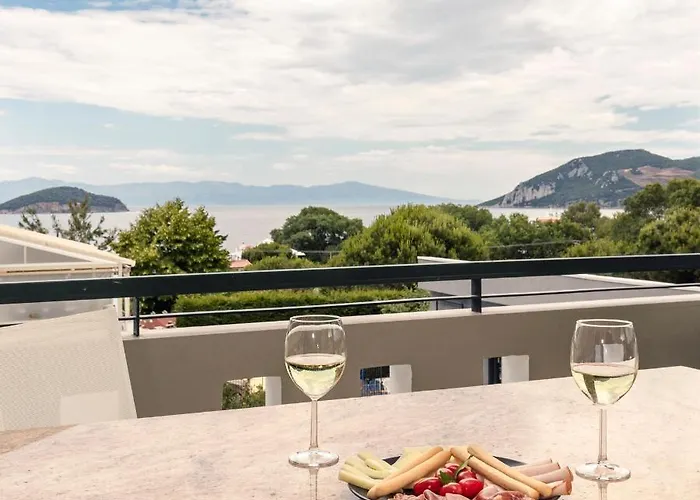 Cove Suites Apartment