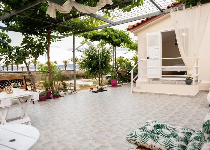 Sea View Residence