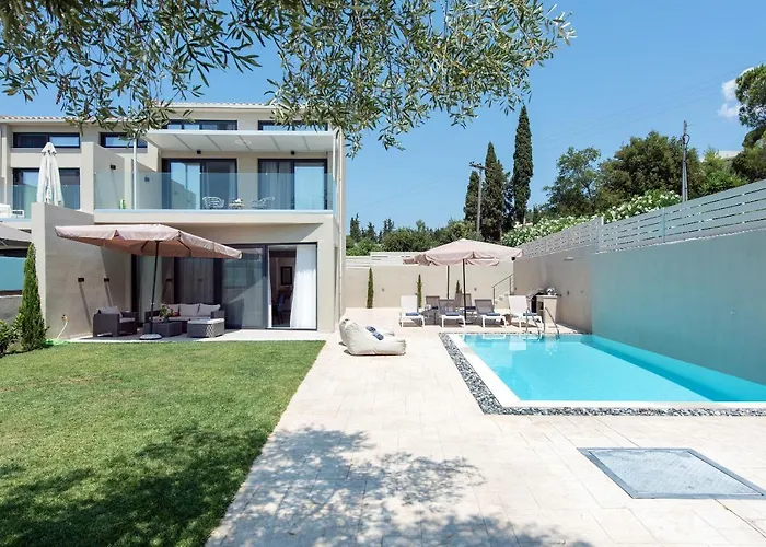 White Swan Villa With Private Pool And Jacuzzi