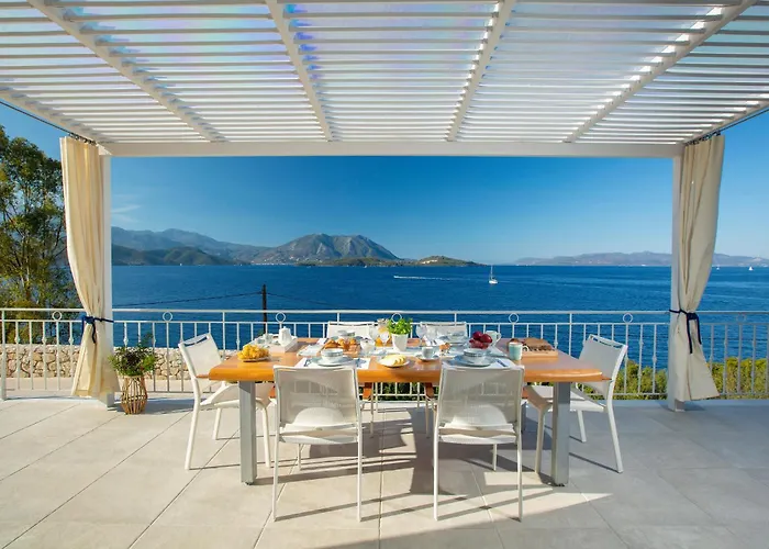 Kavos House