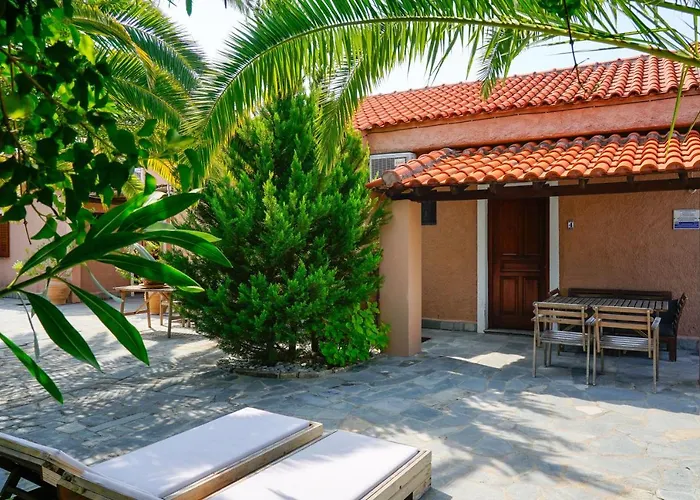 Giola Bungalows Sirines