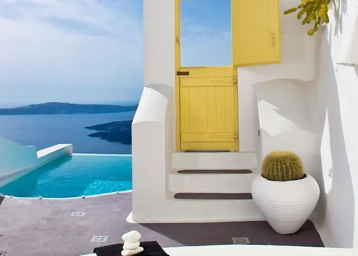 Dreams Luxury Suites