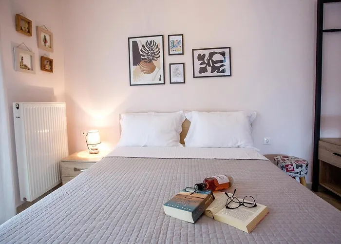 Konstantina & Evgenia Deluxe Apartment