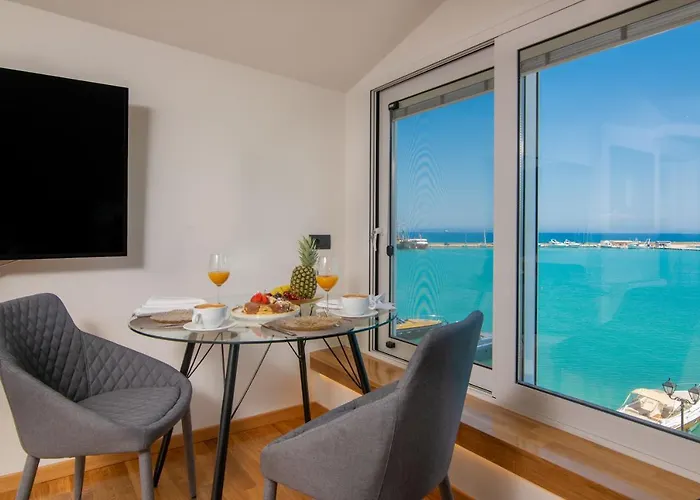 Minimal Loft With Sea View Over Zakynthos Harbor!