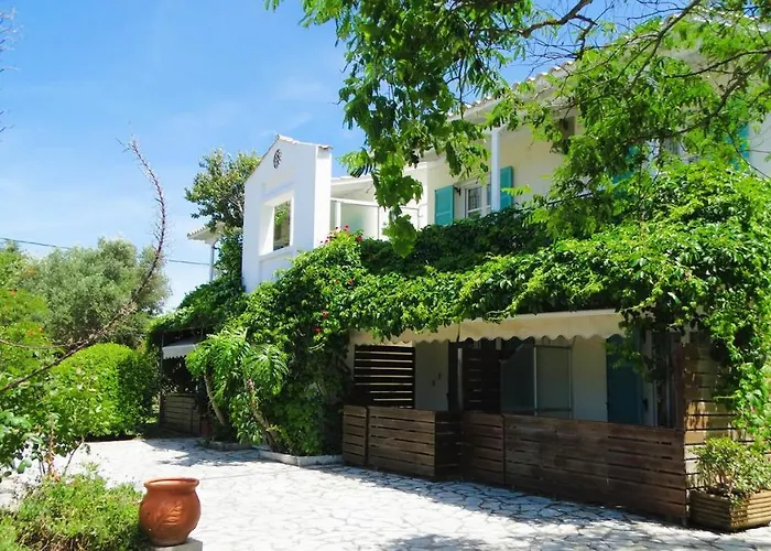 Agrambeli Rooms & Apartments