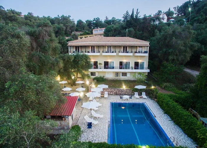 Amfitriti Hotel & Studios