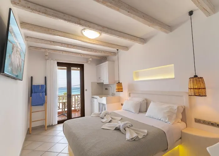 Nikos Apartments And Studios