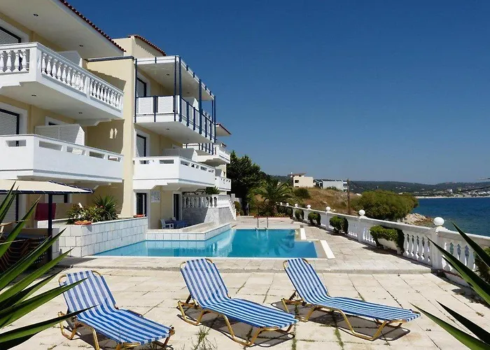 Ostria Seaside Studios And Apartments