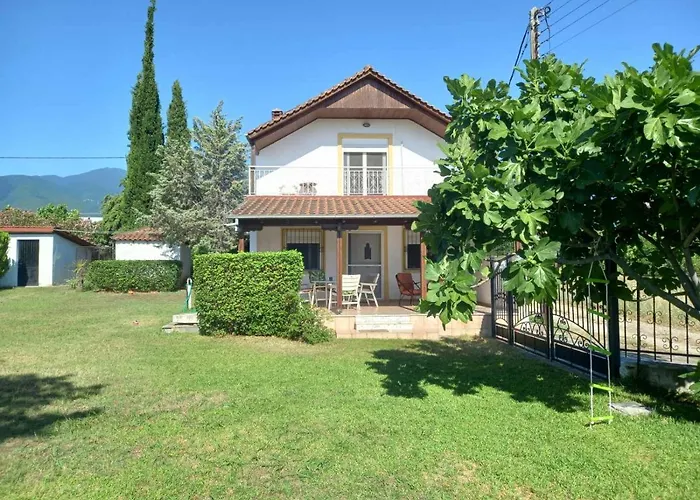 Private Two-Floor Holiday House In Leptokaria