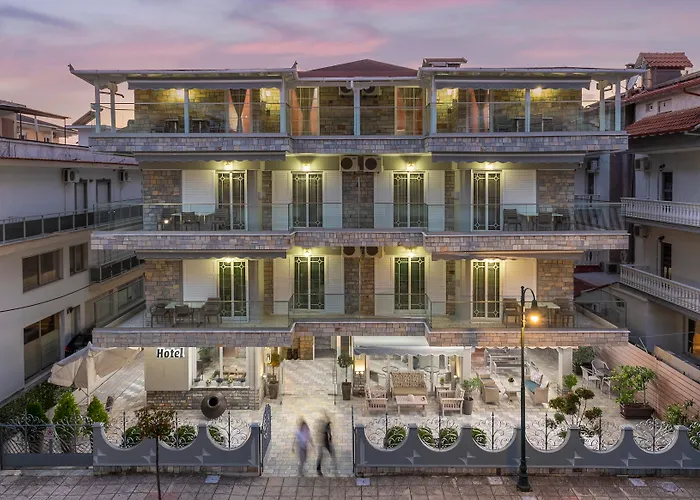 Ouzas Luxury Hotel