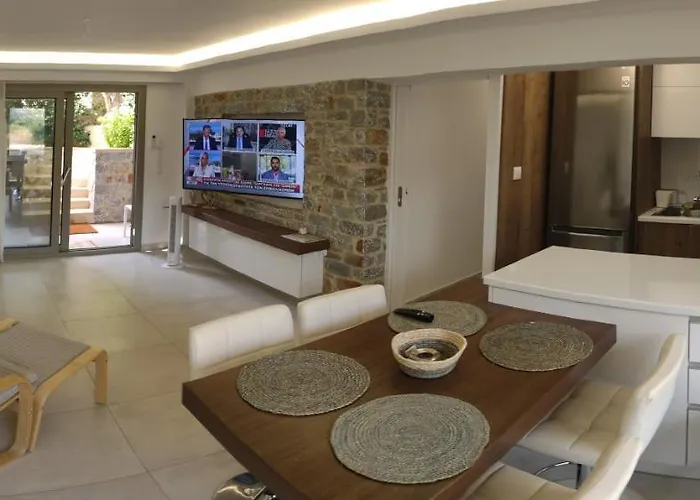 Irida Holiday Apartments