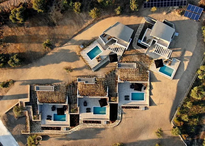 Fari Stone Villas
