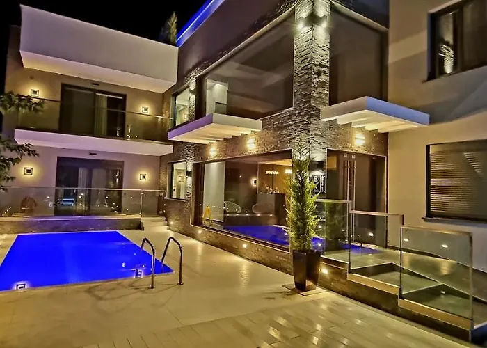 Luxsuites