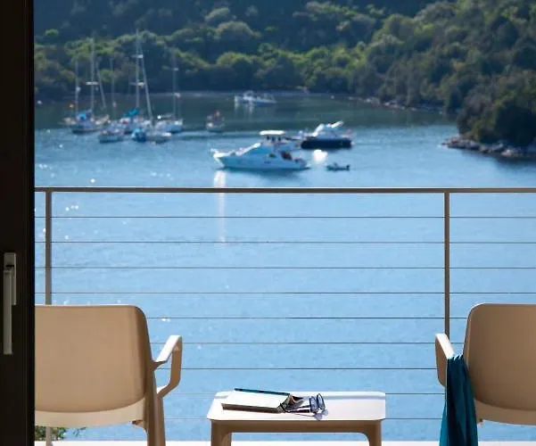 Sivota Deamaris Luxury Boutique Hotel