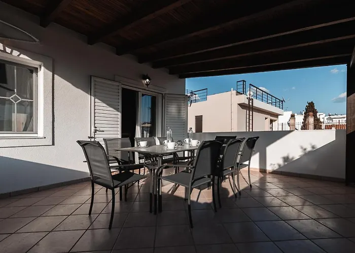 Blue Riviera Villas & Suites - Alimos 2