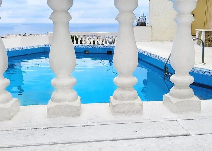 Room In Apartment - Breath Taking Views Adults Only
