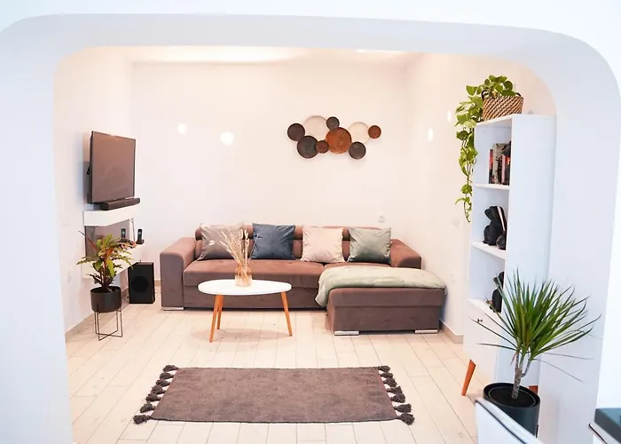 Sunstone Apartment