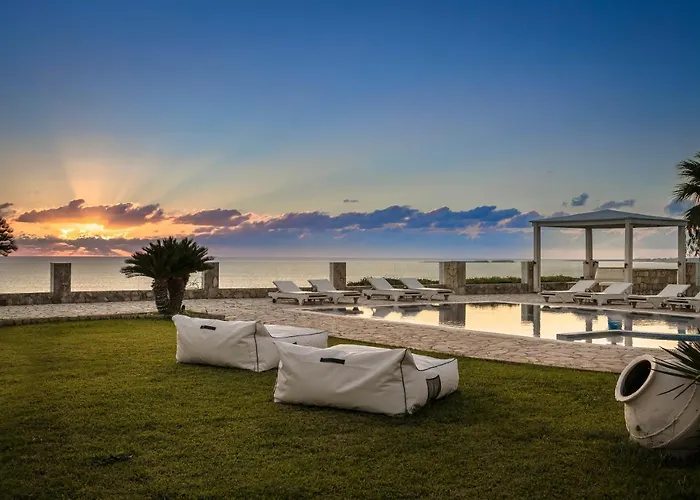 Agnanti Suites