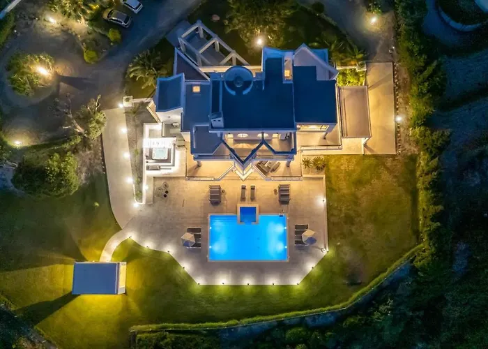 Monte Smith Luxury Villa