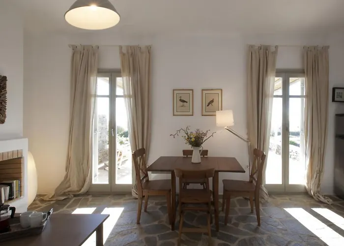 Kallisti Myrtia - Idyllic Holiday Villa - Views, Garden, Nr Beach