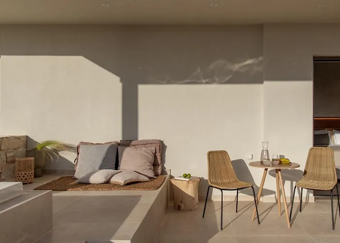 Esperanto Seafront Suites