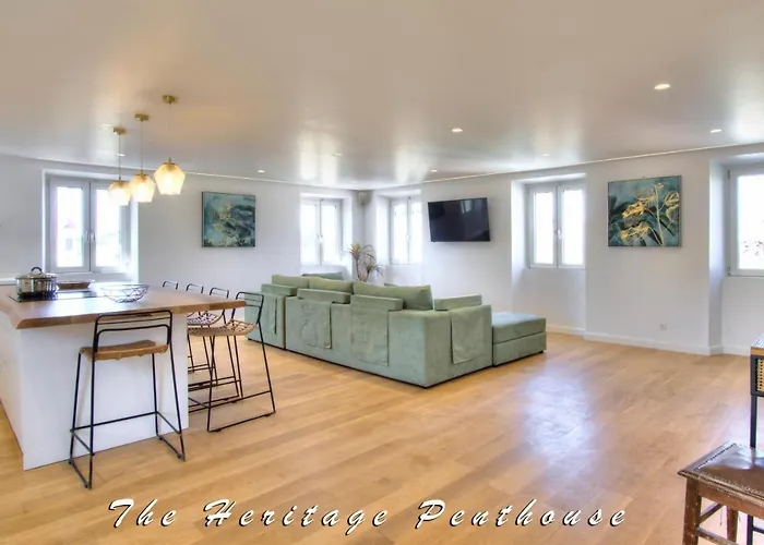 The Heritage Penthouse! Old City Centre