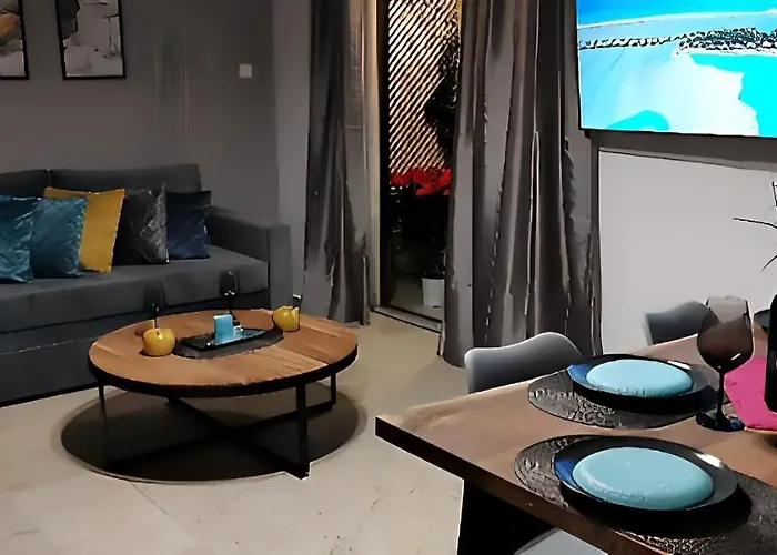 Elegant Seaside 2 Floor Apartment
