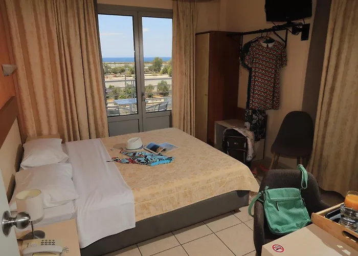 Ikaros Hotel Elliniko