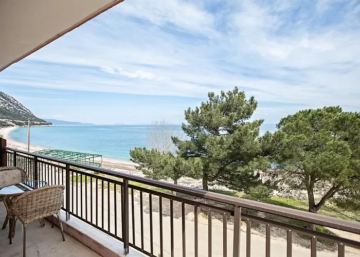 Ragia Beach Apartment