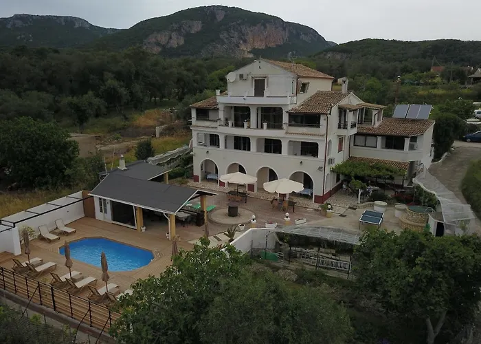 Villa Mike 105