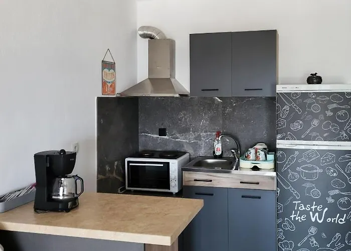 Varka Apartment