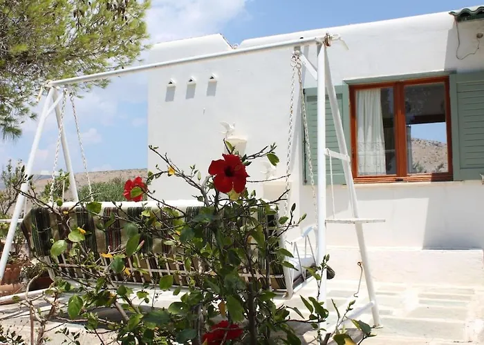 Aegean Traditional Home In Athens Riviera