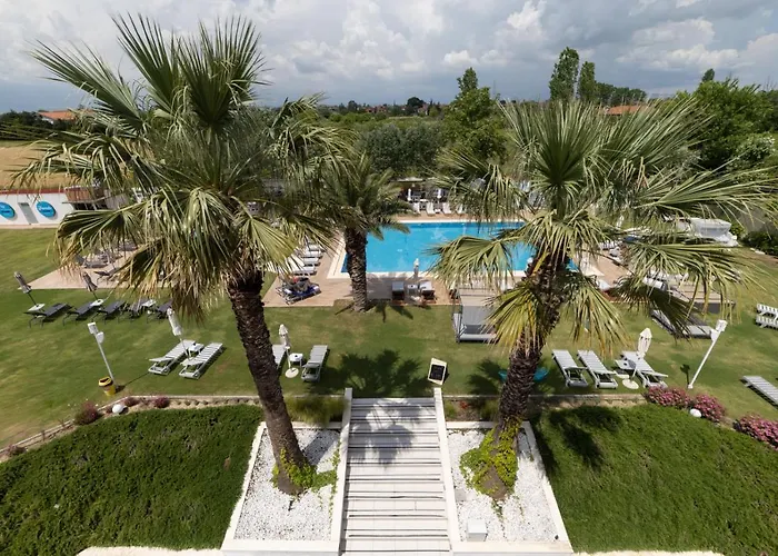 Mythic Summer Hotel