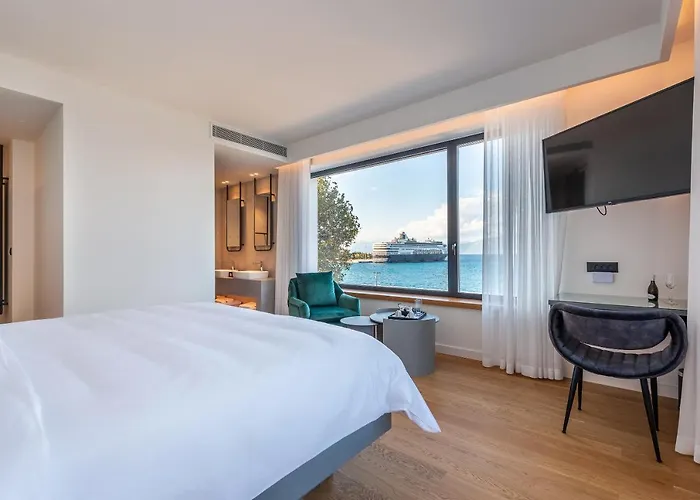 Amario Suites Hotel