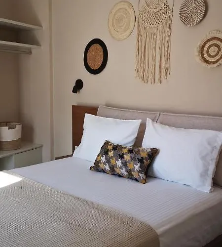 Lemonia Rooms