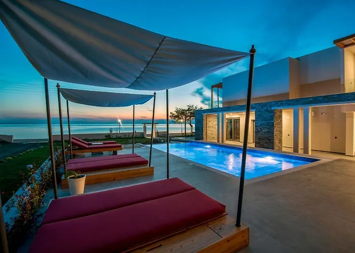 Amyntas Seafront Hotel