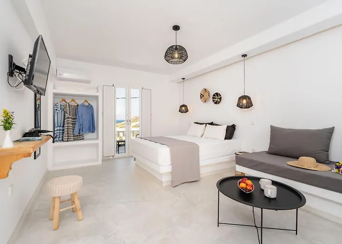 Celestial Seaview Apartments-Portara