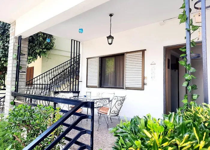 Think Blue Apartment In Nea Vrasna